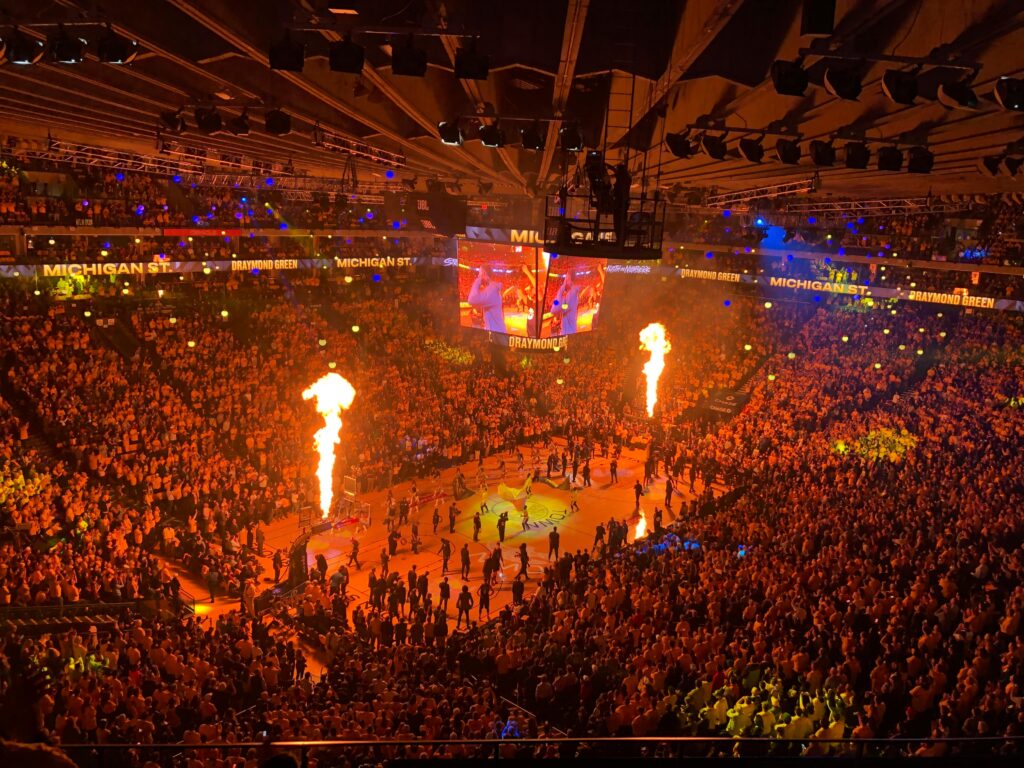 10 NBA Arenas with the Most Electrifying Atmospheres